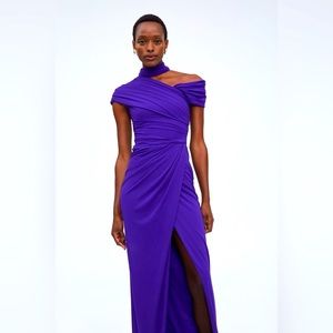 LBV ASYMMETRICAL DRAPED GOWN IN ELECTRIC PURPLE

SIZE 8